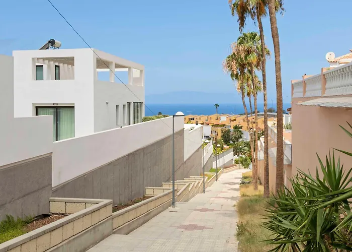Paradise Court 1 Bedroom With Pool, * Costa Adeje (Tenerife)
