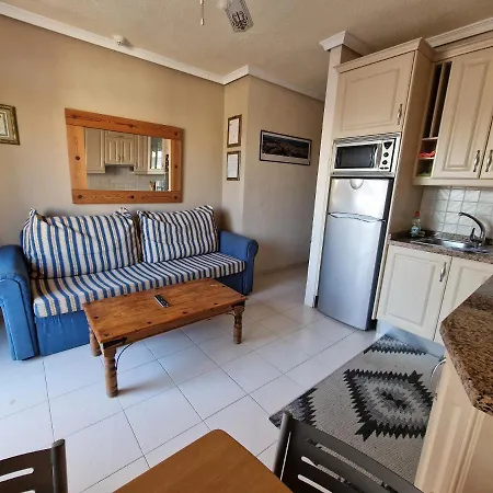 Paradise Court 1 Bedroom With Pool, Apartman Costa Adeje (Tenerife)