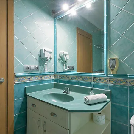 Paradise Court 1 Bedroom With Pool, Apartman *