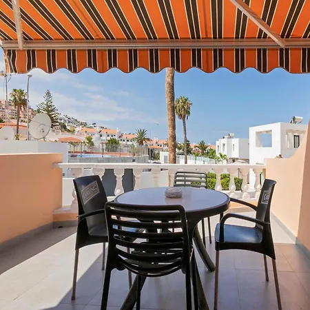 Paradise Court 1 Bedroom With Pool, * アデヘ