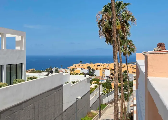 Paradise Court 1 Bedroom With Pool, *