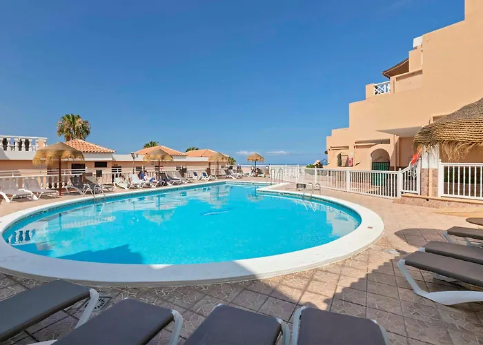 Apartment Paradise Court 1 Bedroom With Pool, *